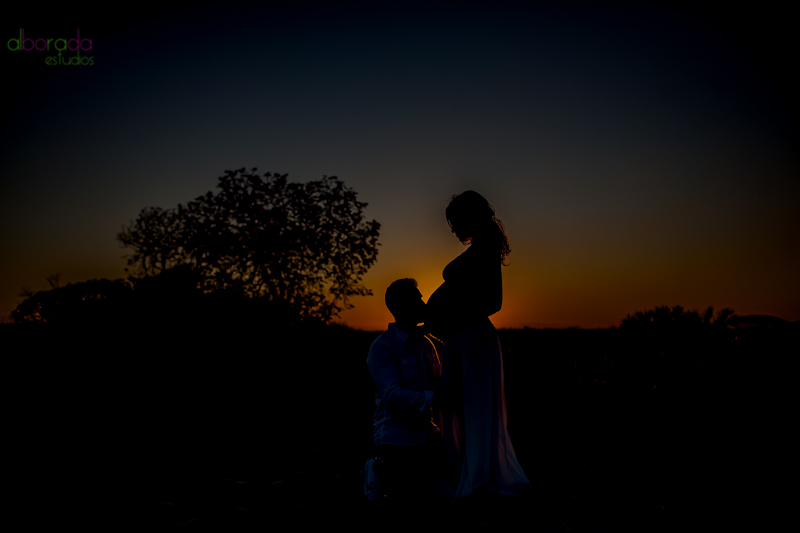 reportajes de embarazo,reportajes bebes valenciajavier sierra fotógrafos boda valencia reportajes de boda-reportajes bebes valencia- fotos newborn valencia-alborada-estudios