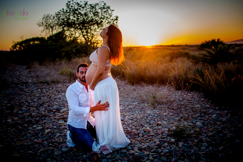 reportajes de embarazo,reportajes bebes valenciajavier sierra fotógrafos boda valencia reportajes de boda-reportajes bebes valencia- fotos newborn valencia-alborada-estudios