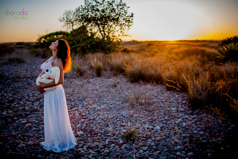 reportajes de embarazo,reportajes bebes valenciajavier sierra fotógrafos boda valencia reportajes de boda-reportajes bebes valencia- fotos newborn valencia-alborada-estudios