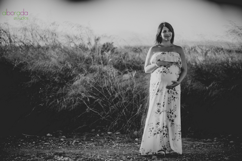 reportajes de embarazo,reportajes bebes valenciajavier sierra fotógrafos boda valencia reportajes de boda-reportajes bebes valencia- fotos newborn valencia-alborada-estudios